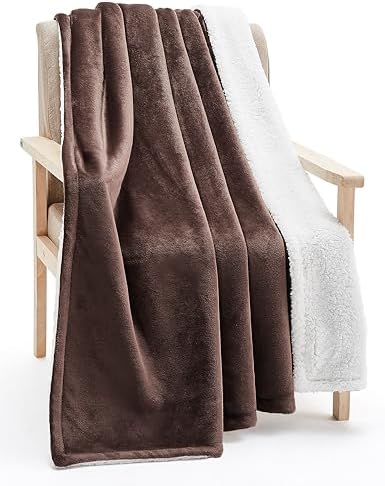 Cozy and Reversible Blanket for King Size Beds