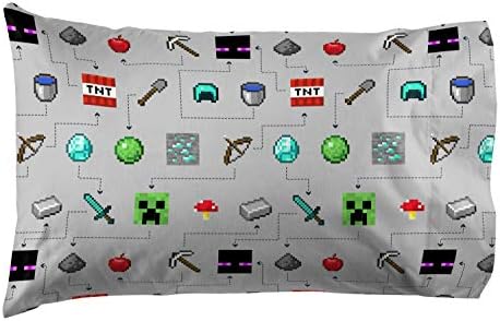 Jay Franco Minecraft Monster Hunters Queen Bedding Set