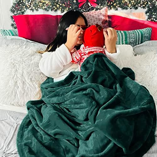 Bedsure Cozy Fleece Luxury Fulton Blanket Queen Size Emerald Green