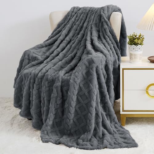 Cozy Fleece Blanket Queen Size