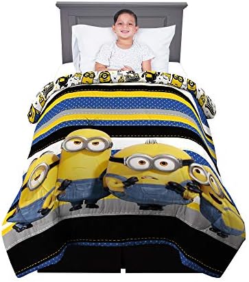 Franco Kids Bedding - Reversible Minions Comforter