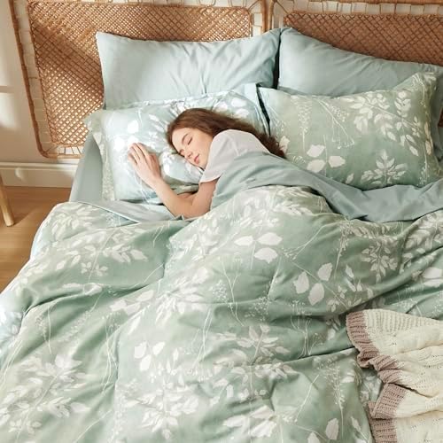 Floral Sage Green Bed in a Bag