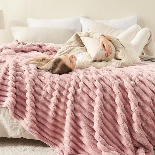 Experience warmth comfort with the NEWCOSPLAY Super Soft Throw Blanket