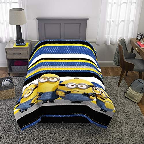 Franco Kids Bedding - Reversible Minions Comforter